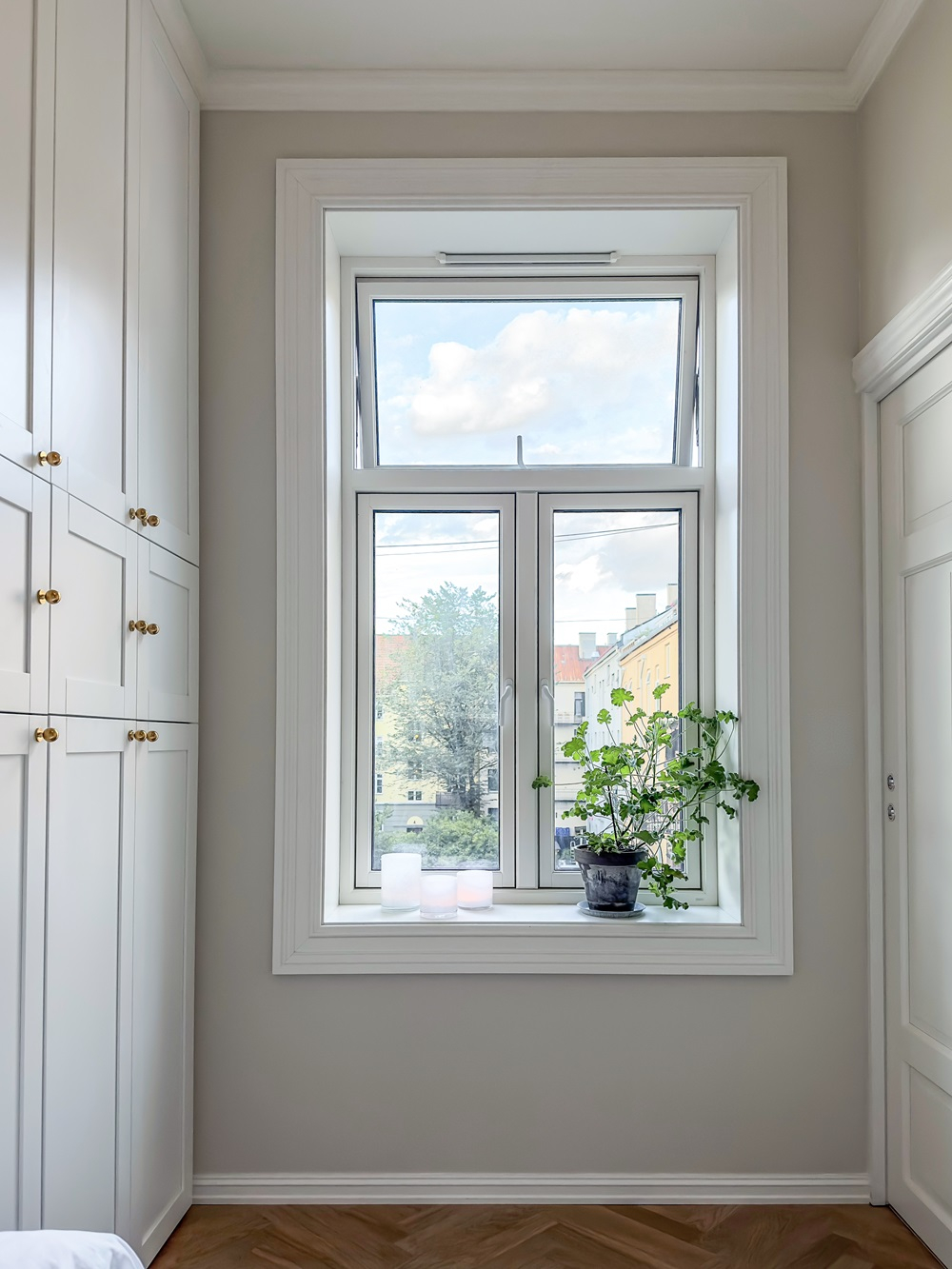 Cornice Z234